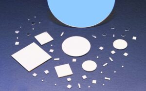 Film polarizer and LCD polarizer components used for display systems and advanced light polarisation management.